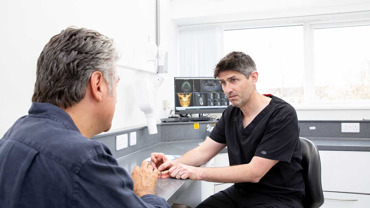 implants-suitable-blogjul26 Dental implant consultation with Daniel Bateman